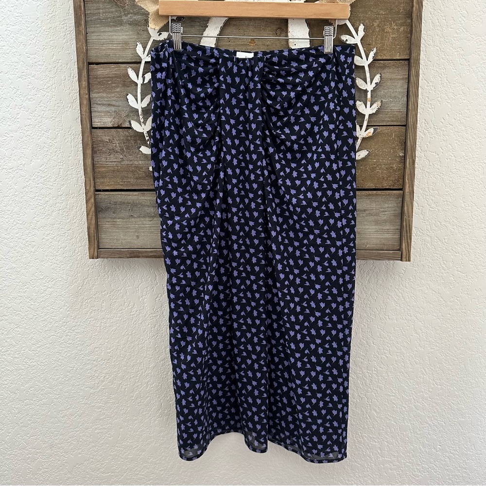 Cabi 5887 Island Skirt‎ Navy Floral Pull On Mesh Womens Size Large